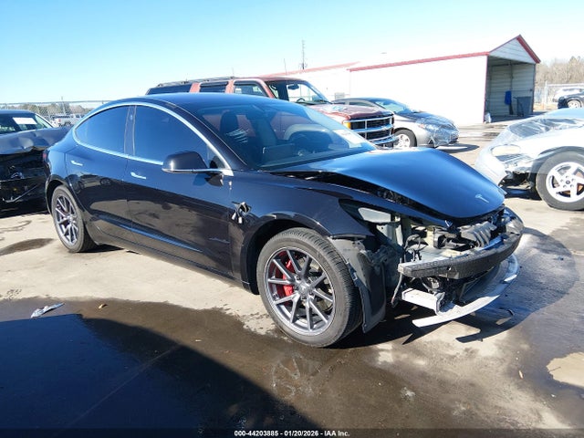 2018 TESLA MODEL 3 5YJ3E1EB3JF091847 Photo 0