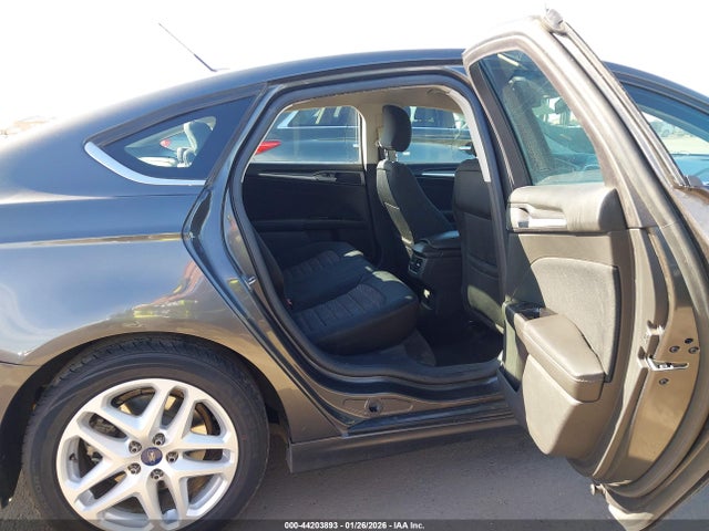 3FA6P0HD0GR123505 Ford FUSION SE
