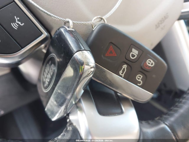 Land Rover Discovery Hse 2017 SALRRBBV6HA042124 Image 11