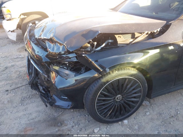 W1KMJ4HB0RF042213 Mercedes-Benz Cle 300 4matic