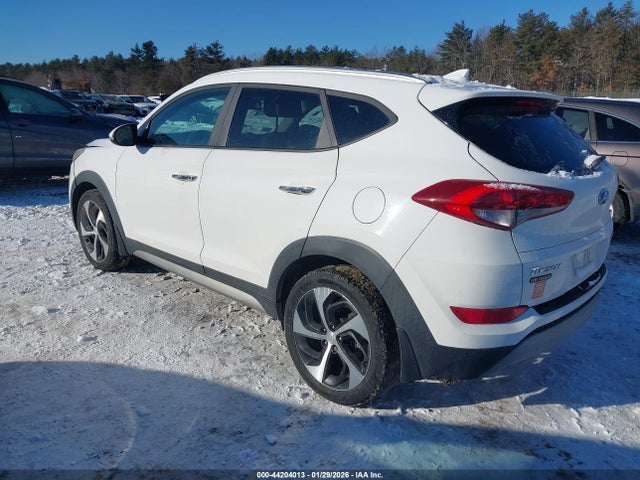 KM8J3CA27HU274809 Hyundai Tucson Limited