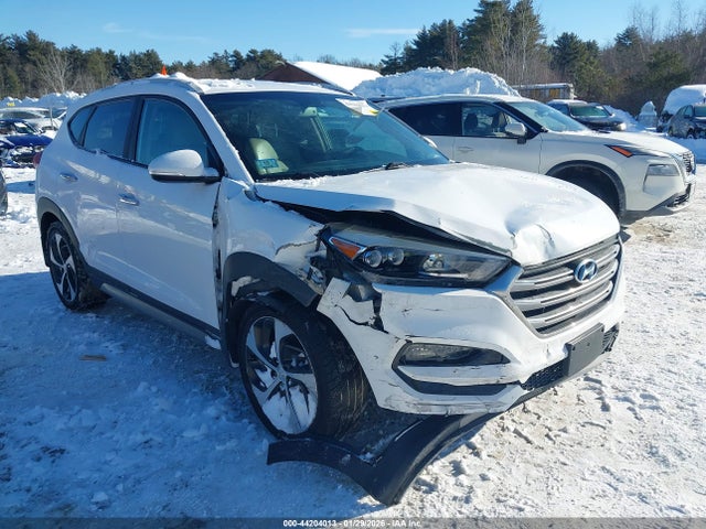 KM8J3CA27HU274809 Hyundai Tucson Limited