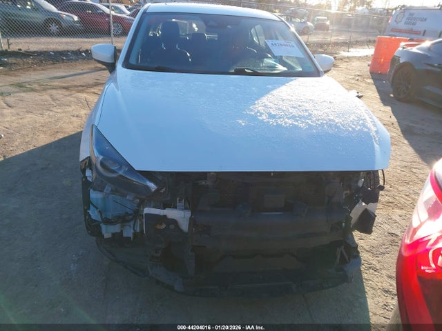 3MZBN1M38JM261652 Mazda Mazda3 Grand Touring