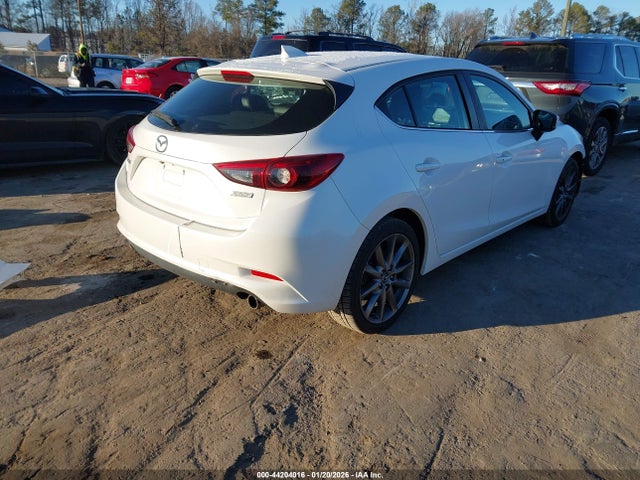 3MZBN1M38JM261652 Mazda Mazda3 Grand Touring