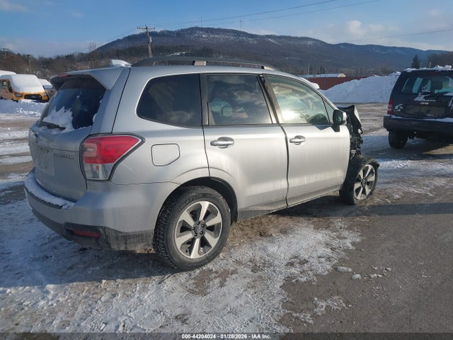 Продажа на аукционе авто 2018 Subaru Forester 2.5i Premium, vin: JF2SJAGC9JH484556, номер лота: 44204024