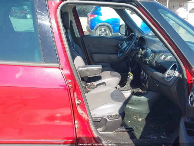 2014 FIAT 500L ZFBCFACH8EZ029500 Photo 4