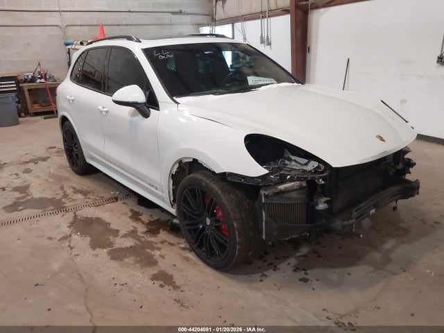 2016 PORSCHE CAYENNE WP1AD2A20GLA75521