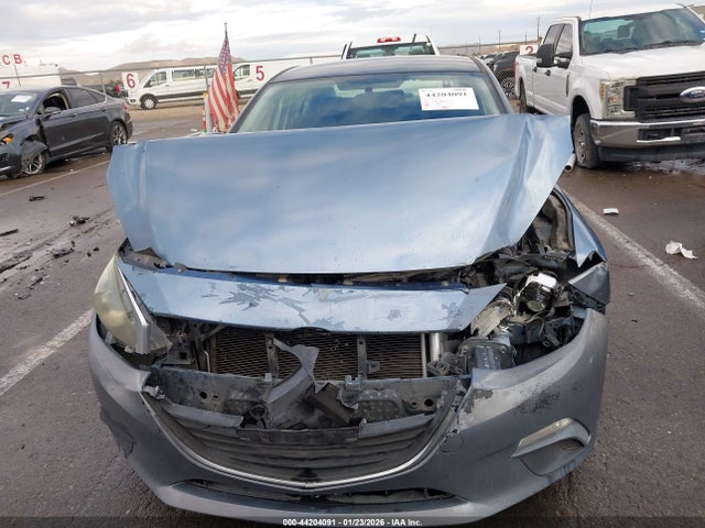 3MZBM1V70EM116437 Mazda MAZDA3