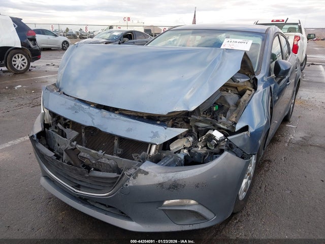 3MZBM1V70EM116437 Mazda MAZDA3