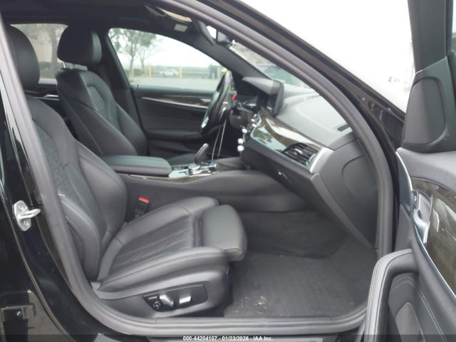 WBA53BH05NWX48273 BMW 530 I