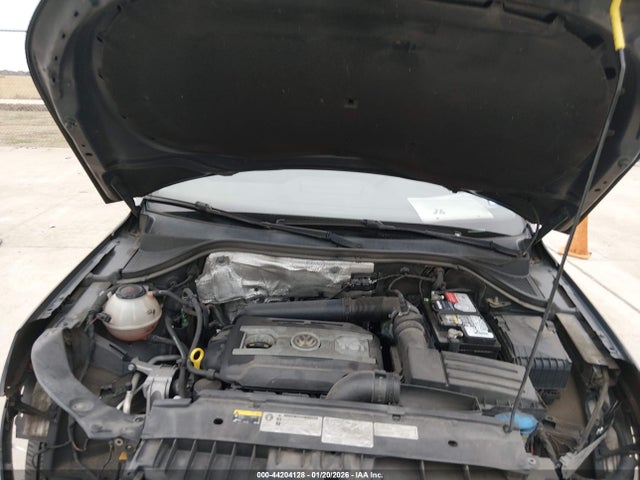 WVGAV7AX6JK005120 Volkswagen Tiguan Limited 2.0t