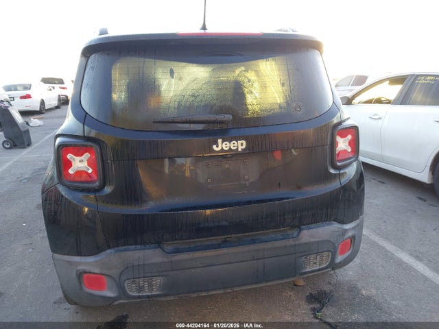 ZACCJABT0FPB69967 Jeep Renegade Latitude