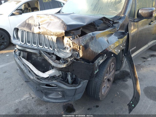 ZACCJABT0FPB69967 Jeep Renegade Latitude
