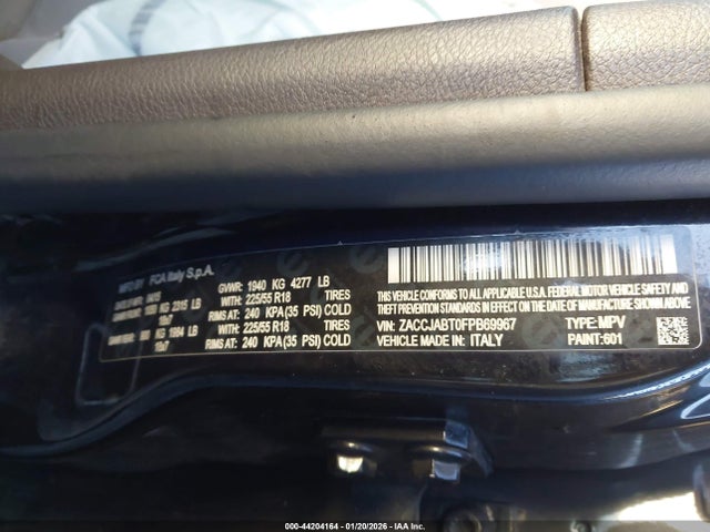 ZACCJABT0FPB69967 Jeep Renegade Latitude
