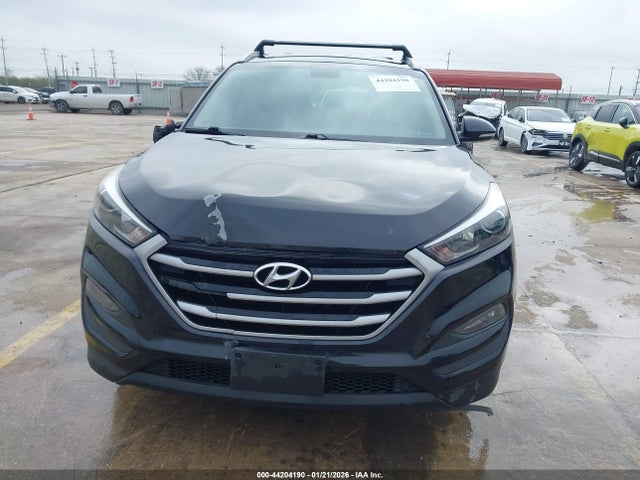 KM8J33A40JU803671 Hyundai Tucson Sel Plus