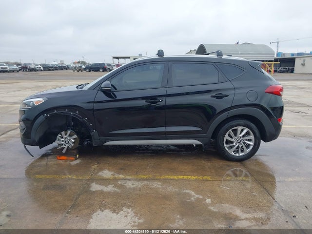 KM8J33A40JU803671 Hyundai Tucson Sel Plus
