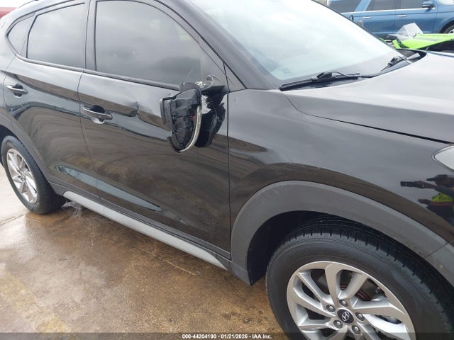 KM8J33A40JU803671 Hyundai Tucson Sel Plus
