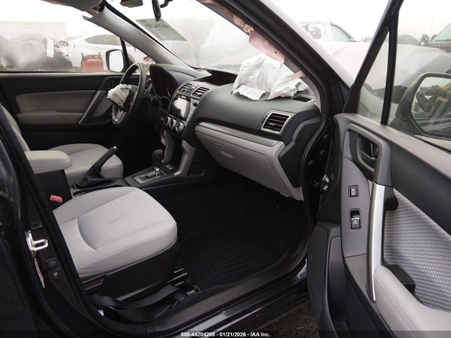 Subaru Forester 2.5i Premium 2017 JF2SJAEC7HH549269 Image 18