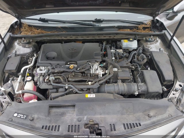 4T1B21HK2JU507762 Toyota Camry Hybrid Se
