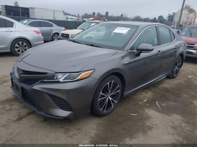 4T1B21HK2JU507762 Toyota Camry Hybrid Se