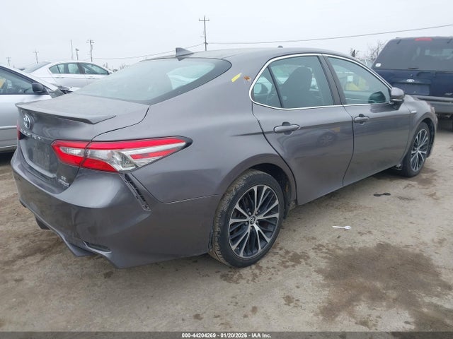 4T1B21HK2JU507762 Toyota Camry Hybrid Se