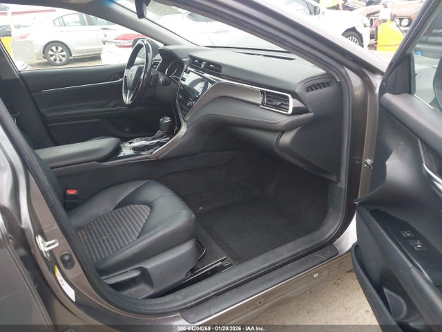 4T1B21HK2JU507762 Toyota Camry Hybrid Se