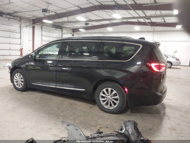 Aukcja sprzedaży 2018 Chrysler Pacifica Touring L, vin: 2C4RC1BG6JR253880, numer aukcji: 44204320
