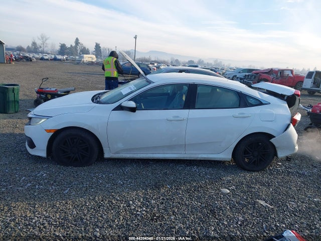 Honda Civic Lx 2017 2HGFC2F55HH524852 Image 15