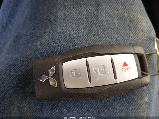 2024 MITSUBISHI OUTLANDER JA4J4UA89RZ077747 Photo 10