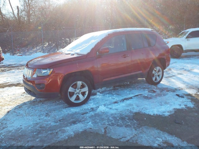 Jeep Compass Latitude 2016 1C4NJDEB4GD542046 Image 2