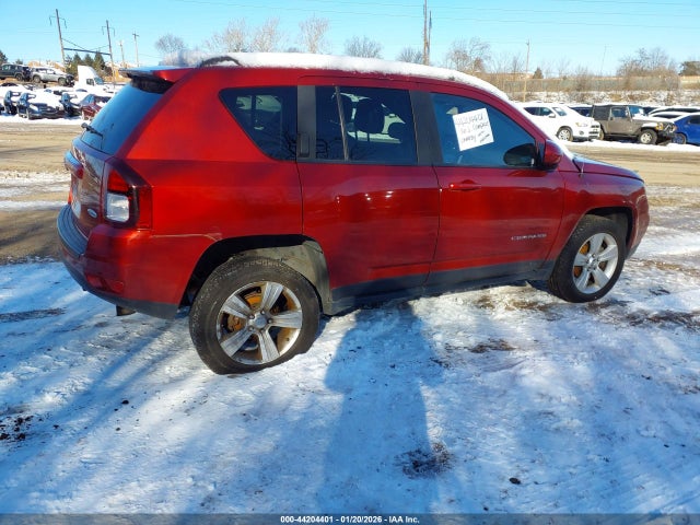 Jeep Compass Latitude 2016 1C4NJDEB4GD542046 Image 4