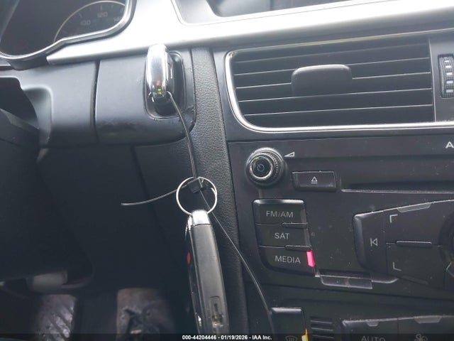 2011 AUDI A5 WAUCFAFH6BN011733 Photo 10