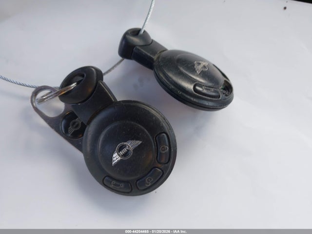 2009 MINI COOPER S WMWMF73559TW86156 Photo 10