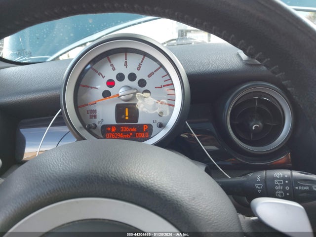 2009 MINI COOPER S WMWMF73559TW86156 Photo 6