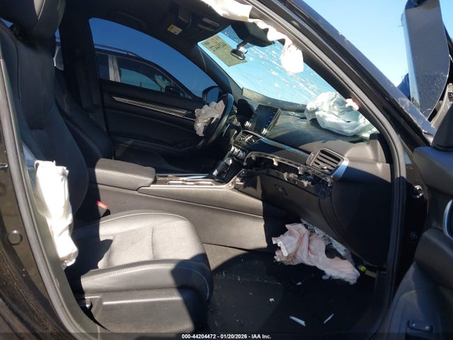 1HGCV1F32MA066864 Honda Accord Sport