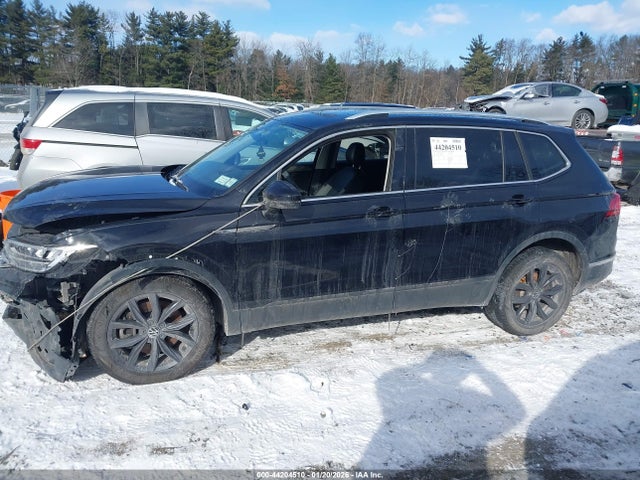 Продаж на аукціоні авто 2022 Volkswagen Tiguan 2.0t Se, vin: 3VV2B7AX8NM023829, номер лоту: 44204510