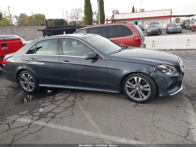 Mercedes-Benz E 350 2014 WDDHF5KB1EA999166 Image 13