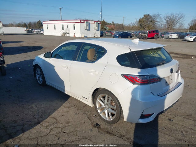 2017 LEXUS CT 200H JTHKD5BH2H2294240 Photo 2