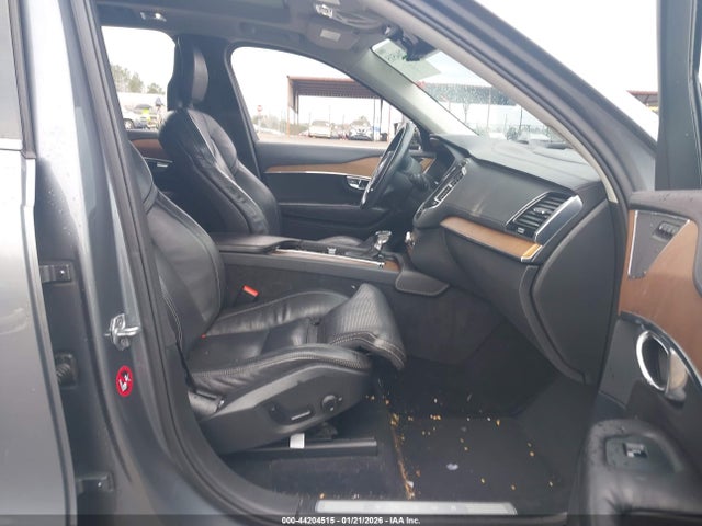 2016 VOLVO XC90 YV4A22PL4G1086196 Photo 4