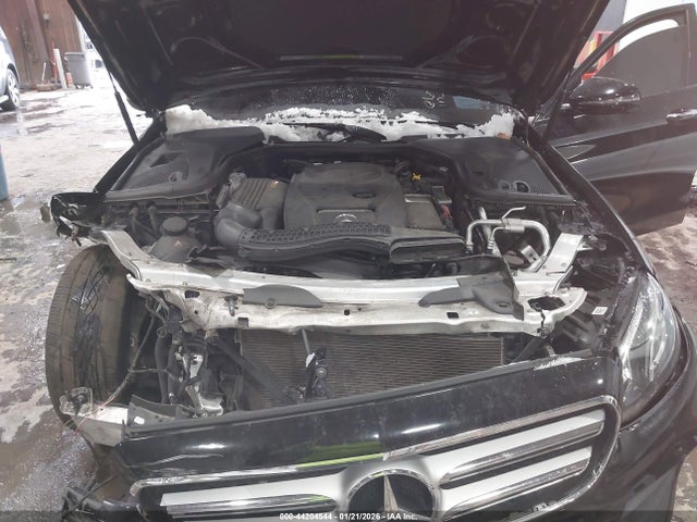 44204544 :رقم المزاد ، WDDZF4KB0JA422198 vin ، 2018 Mercedes-benz E 300 4matic مزاد بيع