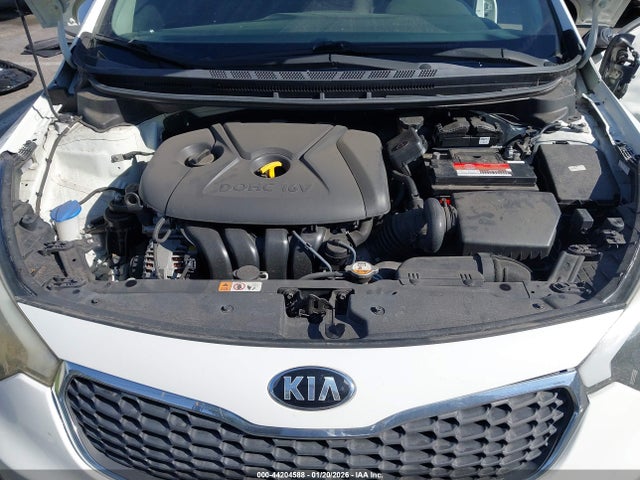KIA FORTE LX 2016 KNAFK4A64G5572889 Image 10