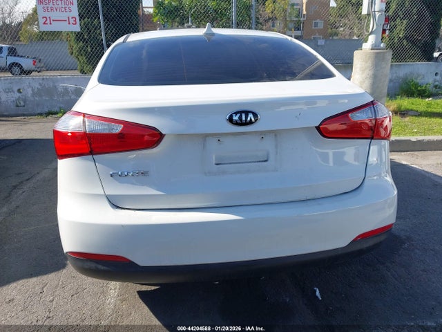 KIA FORTE LX 2016 KNAFK4A64G5572889 Image 16