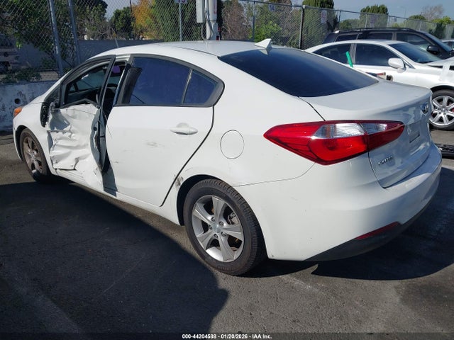 KIA FORTE LX 2016 KNAFK4A64G5572889 Image 3