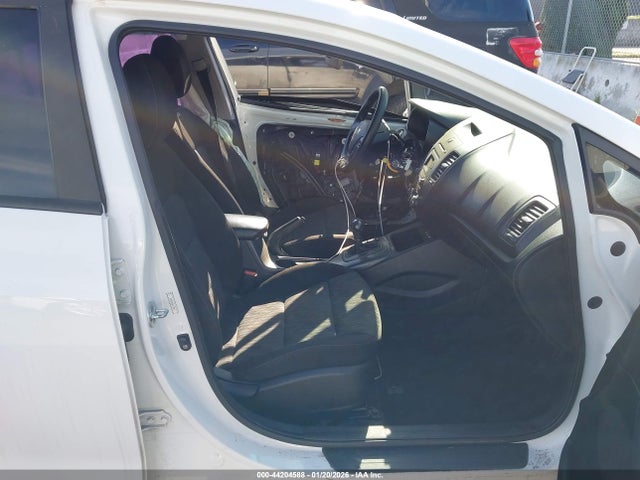 KIA FORTE LX 2016 KNAFK4A64G5572889 Image 5