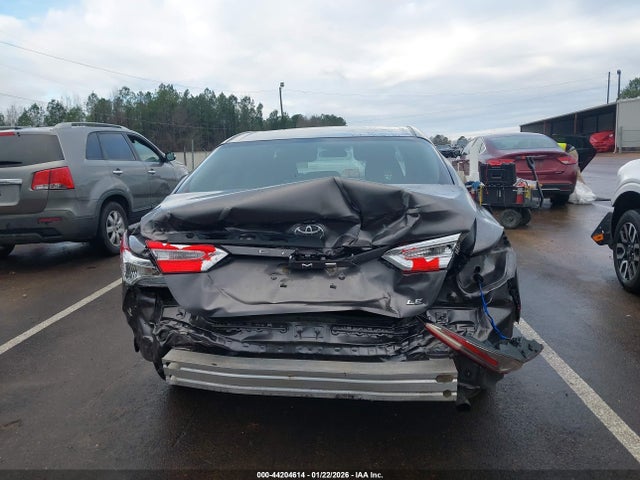 4T1B11HK9JU553107 Toyota CAMRY LE