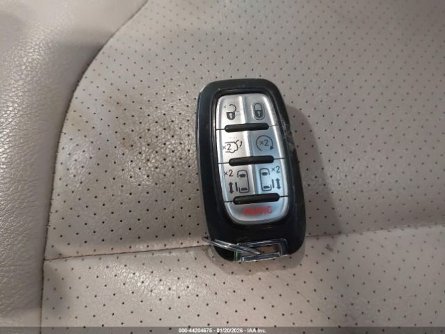 2021 CHRYSLER PACIFICA HYBRID 2C4RC1L74MR602764 Photo 10