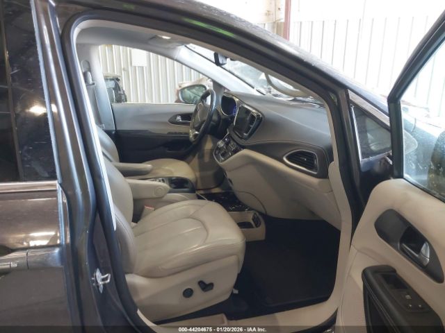 2021 CHRYSLER PACIFICA HYBRID 2C4RC1L74MR602764 Photo 4