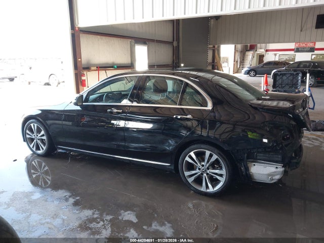 Продаж на аукціоні авто 2020 Mercedes-benz C 300, vin: W1KWF8DBXLR594234, номер лоту: 44204691