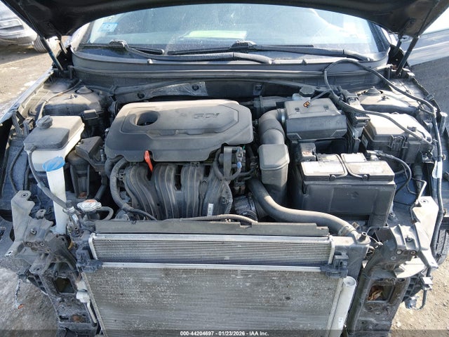 5NPE24AF5JH658671 Hyundai SONATA SE