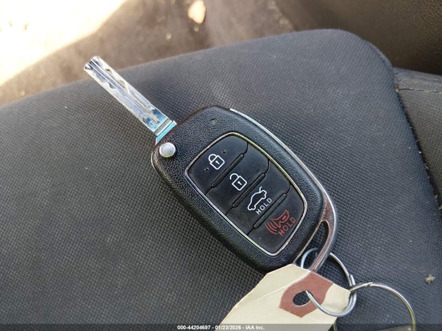 5NPE24AF5JH658671 Hyundai SONATA SE